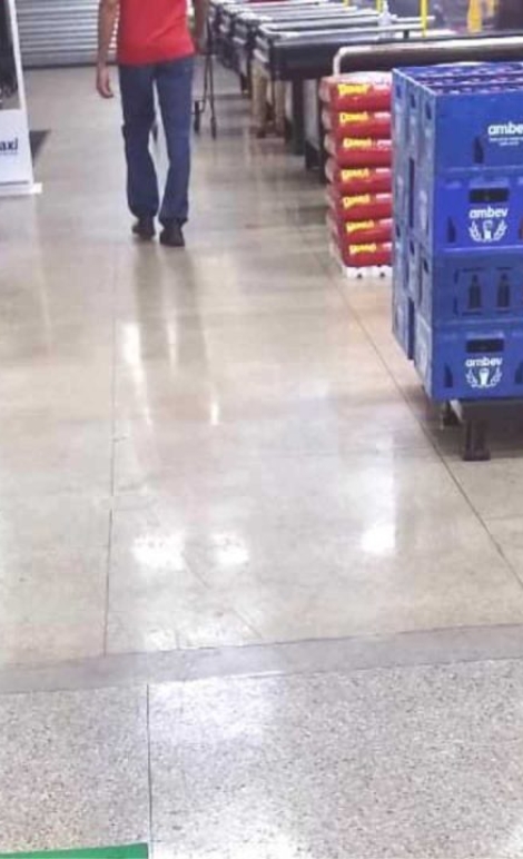 Como_fazer_a_limpeza_de_supermercados_e_loja_de_varejo_-_America_Servis-960x720